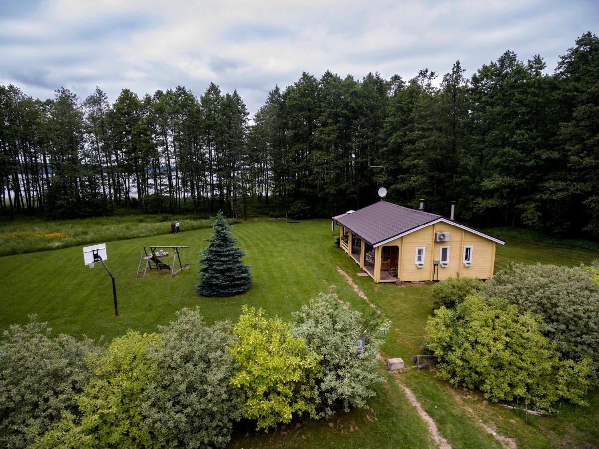 Ezerzemes Guest House Nirza Exterior photo